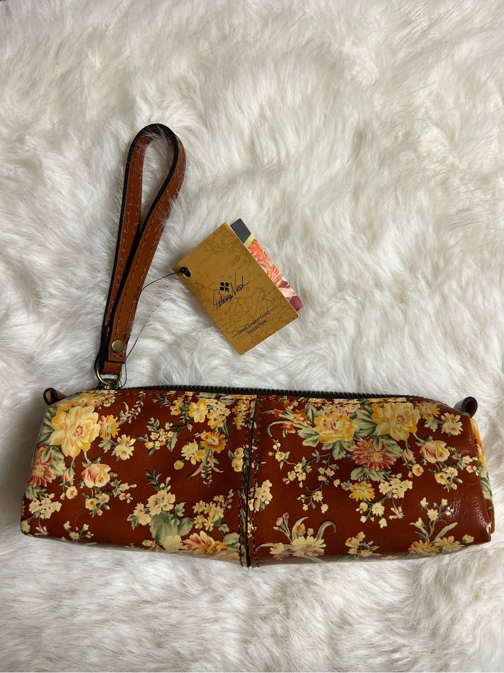 Patricia Nash Isla Oblong Case Vintage Botanical Garden Leather Wristlet